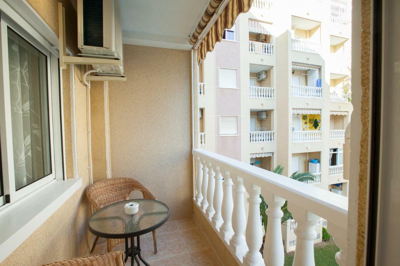 Apartment On San Julian ตอร์เรเวียคา ภายนอก รูปภาพ