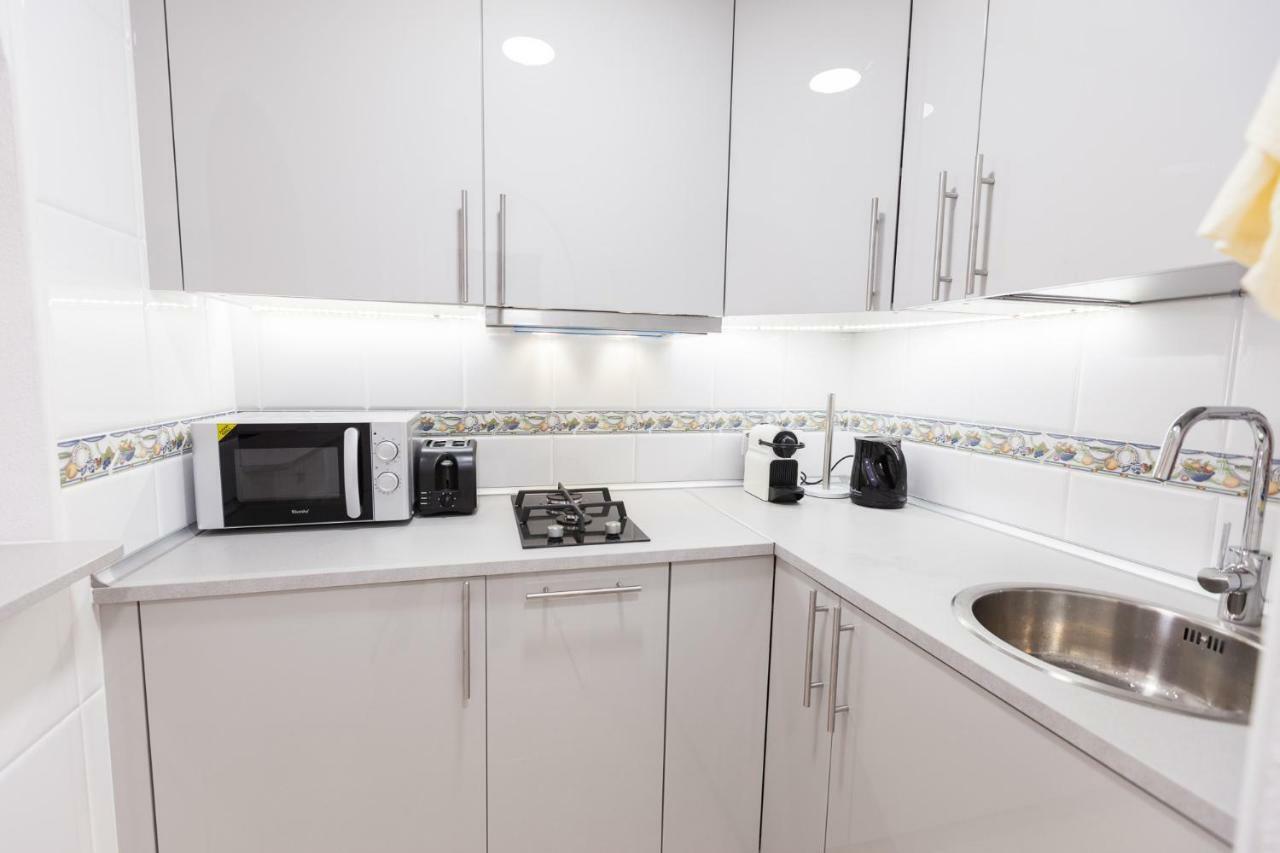 Apartment On San Julian ตอร์เรเวียคา ภายนอก รูปภาพ